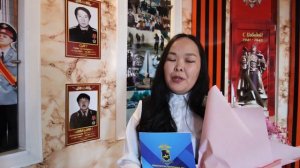 Министр внутренних дел Тувы генерал-майор полиции Юрий Завьялов наградил бдительных граждан