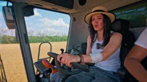 24 часа на КОМБАЙНЕ. Умираю от ЖАРЫ и ТЯЖЕЛОГО труда.