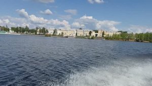 Катер на водохранилище в Краснотурьинске