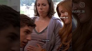 ребенок толкается