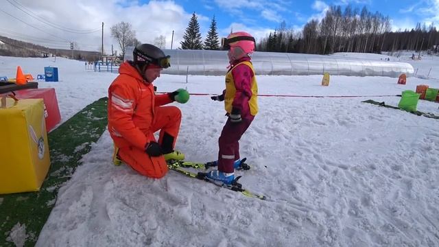 МЯКИШИ _ Оборудование для горнолыжного детского парка