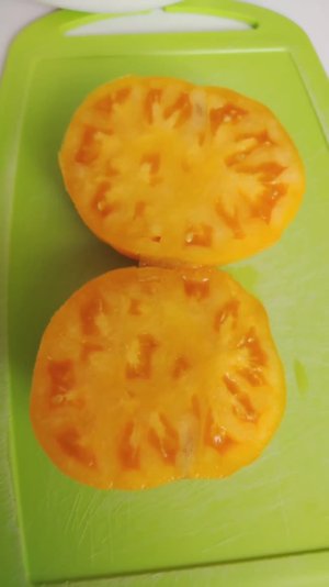 Томаты Оранжевый слон и Красный слон. #дегустация, #томаты, #взвешивание, #сорт, #оранжевыйслон