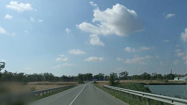 Въезд в Сальск со стороны Конезавода