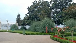 Дворец Долмабахче, Парк, Стамбул, Турция (Dolmabahche Palace, Park, Istanbul, Turkey)