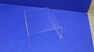 Защитная крышка из прозрачного оргстекла.