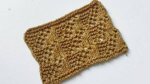 Красивый и легкий ажурный узор для джемпера, футболки, палантина