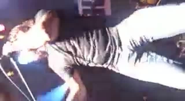 Вакханалия на сцене. Концерт группы Декабрь смотреть онлайн