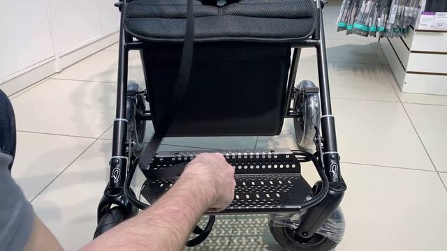 Детская специальнаЯ коляска Thomashilfen Swifty смотреть онлайн