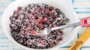 Черная смородина протертая с сахаром