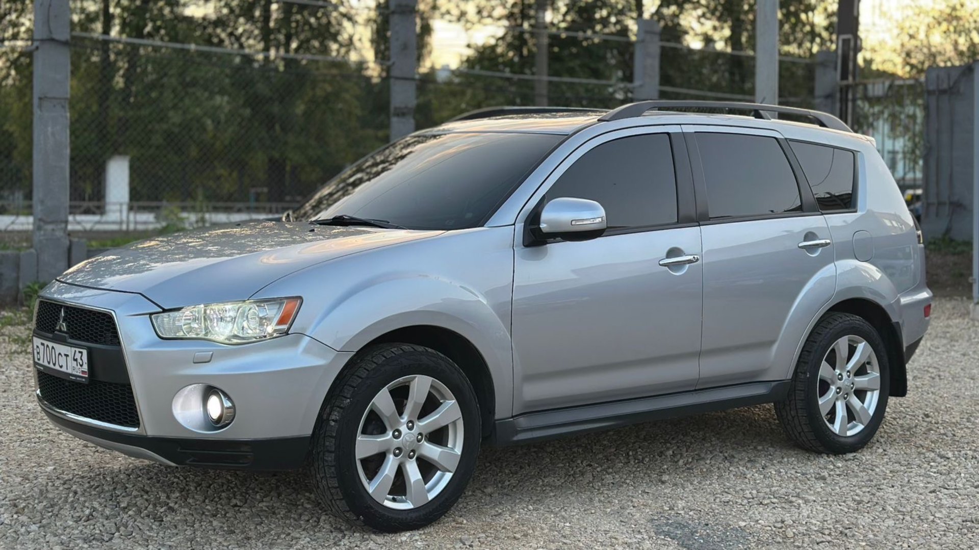 Видео обзор на митсубиси аутлендер смотреть онлайн