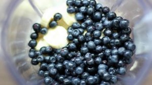 Черничный йогурт