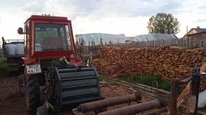 Зерносилос из овса в минирулонах . Самодельный обмотчик минирулонов  работе  .