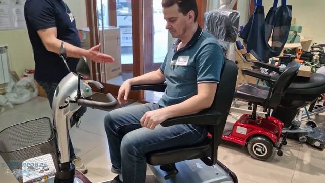 Электроскутер для инвалидов МЕТ EXPLORER 800 смотреть онлайн