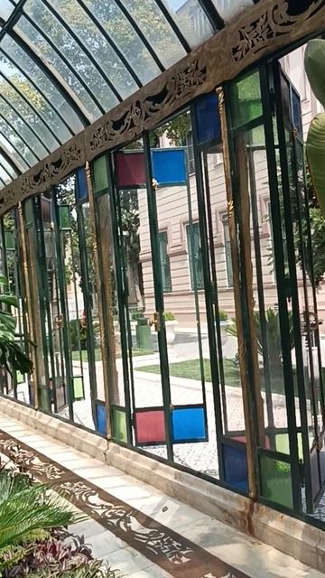 Оранжерея во дворце Йылдыз, Стамбул, Турция (Greenhouse in Yildiz Palace, Istanbul, Turkey)