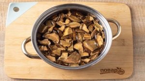 Грибной суп из сушеных грибов с перловкой