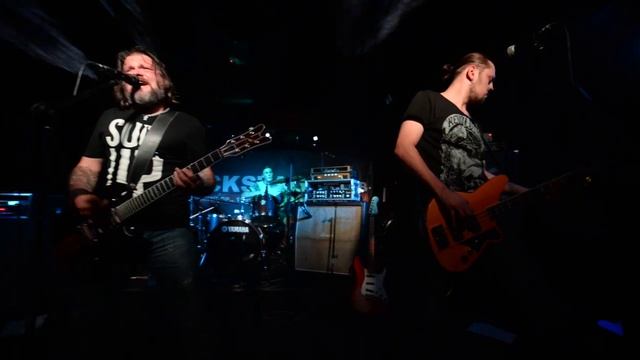 Группа Декабрь - Мы не оставим города свои. Live смотреть онлайн