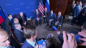 Уникальные кадры встречи Владимира Путина и Дональда Трампа - в репортаже Константина Панюшкина