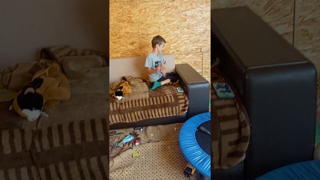 1000001499.mp4 смотреть онлайн