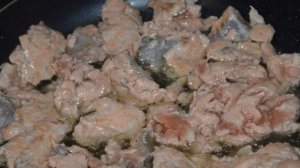 Жареная семга под сливочным соусом