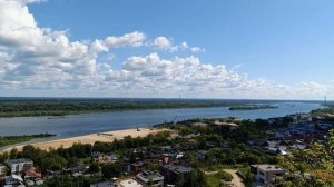 Волжские просторы: Издалека долго, течет река Волга