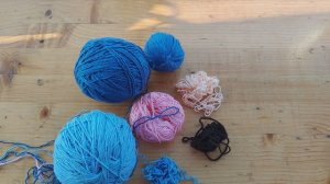 Не дождалась пряжу, начала новый процесс.