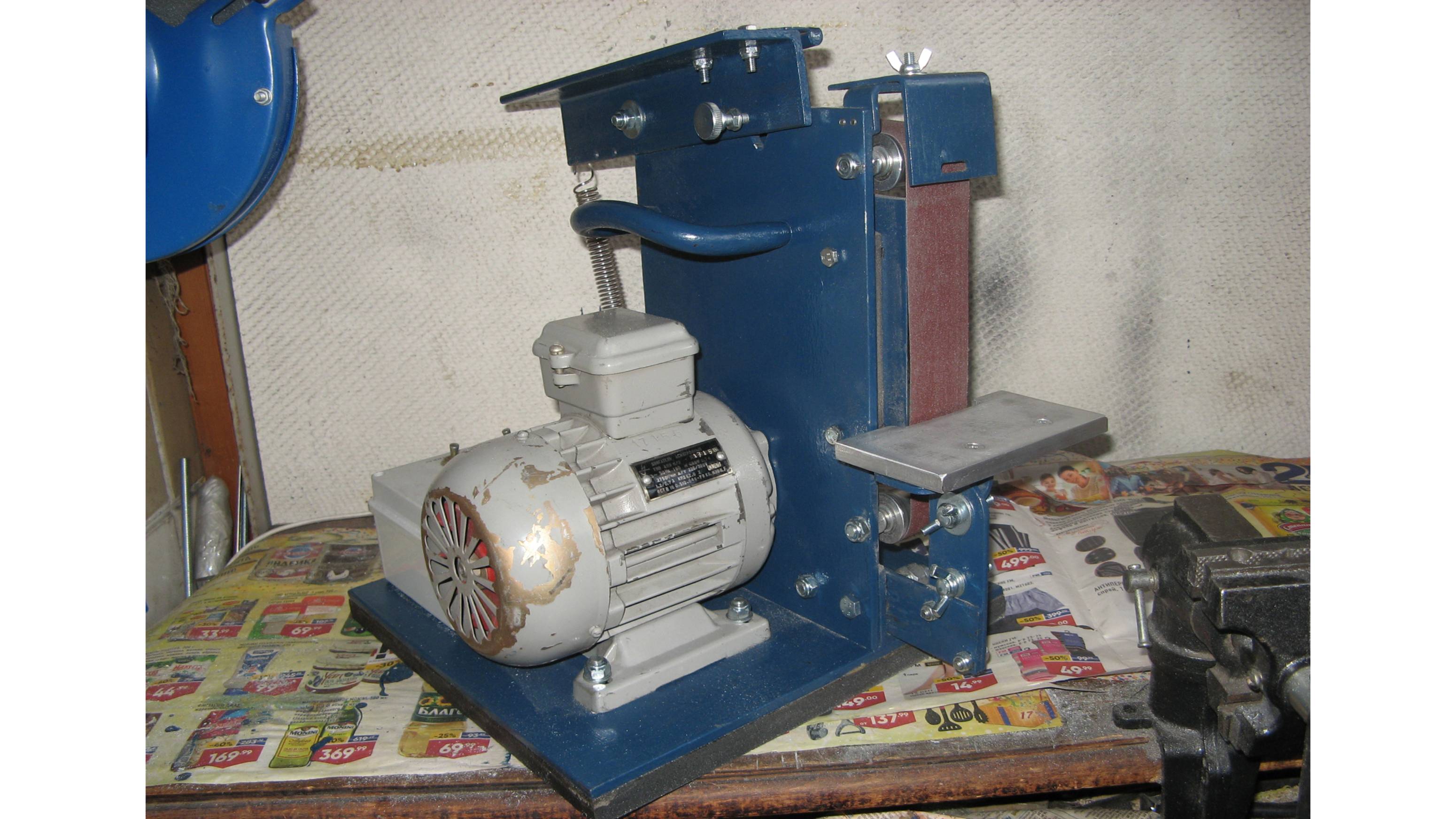 Гриндер самодельный без токарки и сварки. смотреть онлайн