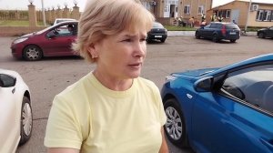 Оставили дом и уехали.