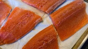 Жаренная на сковороде форель