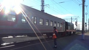 ЧМЭ3-5835 с пригородным поездом "Муром-Ковров". Отправление со станции Муром