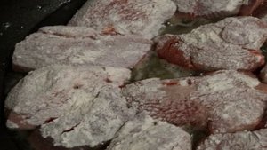 Жареная свиная печень