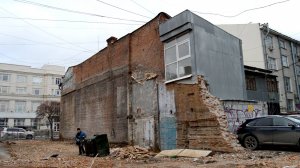 Снесенный старинный дом на Малышева 38 в Екатеринбурге