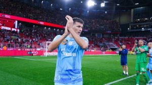 Гол Соболева в меньшинстве спас "Зенит" от проигрыша "Спартаку"