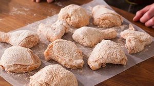 Жареная во фритюре курочка