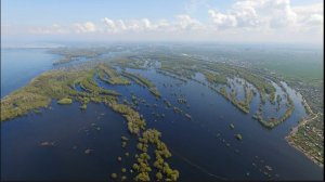 Волжские протоки и острова в окрестностях Саратова.