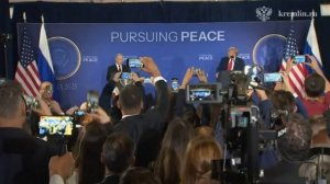 Медведев подвел итоги визита Путина на Аляску