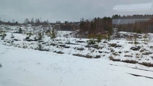 Вид из окна поезда Яр — Светлополянск, апрель 2025 года, станция Пещера