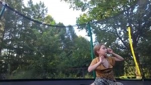 Я на батуте