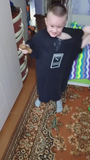 Максим и дракончик. 😁😁😁