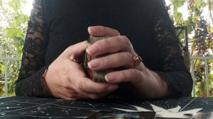 Какое решение он принял? Расклад Таро