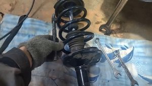 Установка фобовских усиленных пружин от Ларгуса на Ниссан Альмера g15 несколько советов