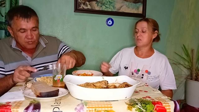 Жизнь в дерене. Макароны по отварному и мясо