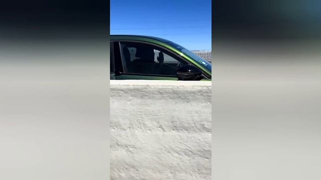 Водитель не смог остановить свой автомобиль и начал молиться смотреть онлайн