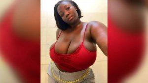 Busty May | Modèles aux courbes | Curvy Model plus size | модель плюс-сайз | modelo