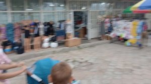 Чолпон-Ата Иссык-куль, ходим по уличному базару, рынку, гуляем по центральному парку