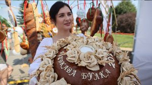 Праздник хлеба «Бацькава булка»: лучшие пекари Беларуси устроили кулинарные соревнования