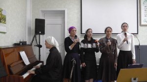 В стране Палестине Голгофа стоит