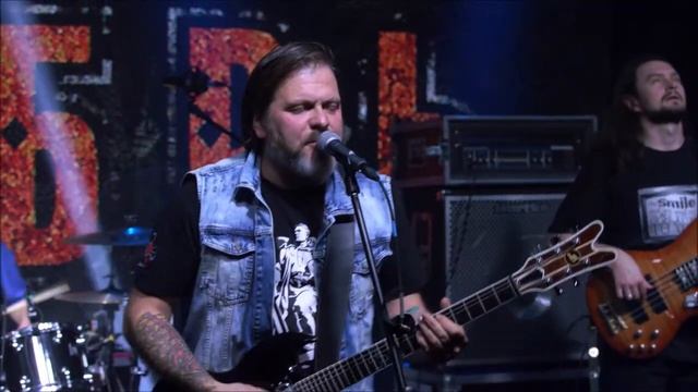 Группа Декабрь. На братских могилах. Live. смотреть онлайн