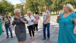 Новый Танцевальный ХИТ!"Невозможно устоять!!!