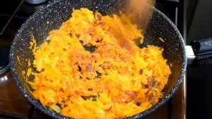 Перемешиваем фарш с рисом и ... получается вкусное блюдо!