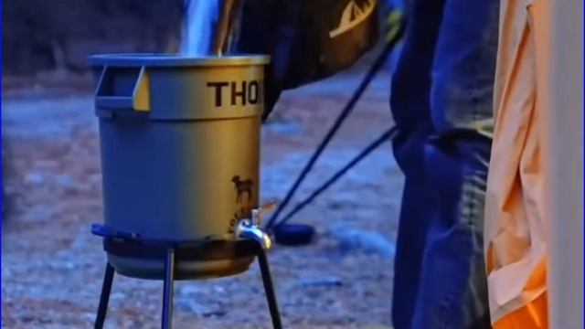 Автопутешествие на рендж ровер дефендер кемпинг с палаткой в лесу смотреть онлайн